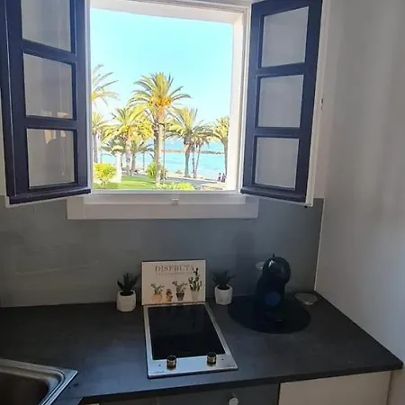 Seafront Camison Appartamento