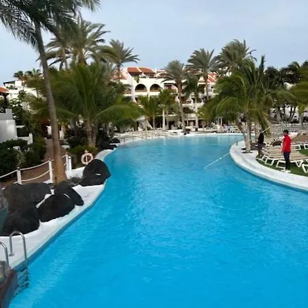 Apartmán Seafront Camison