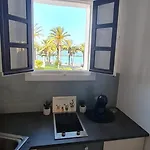 Seafront Camisón Apartamento